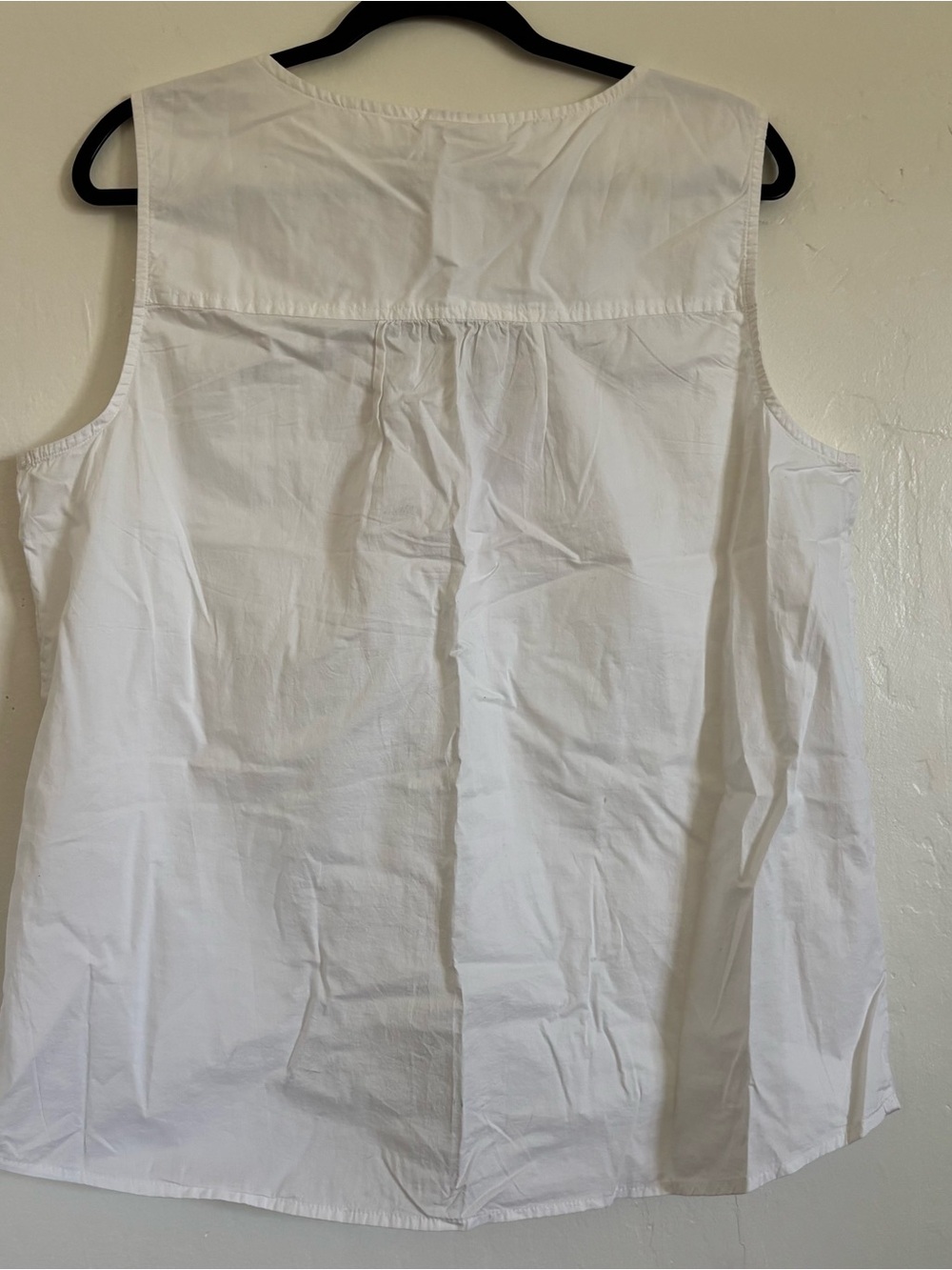 St.John’s Bay White Sleeveless Embroidered Tunic Top with Pink Floral Detail - Picture 3 of 4